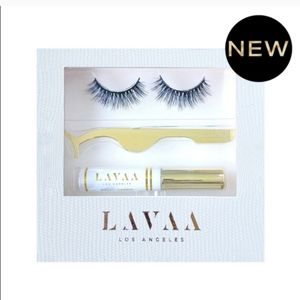 Lavaa Flirty False eyelash Lash Set that is latex free and waterproof NWT